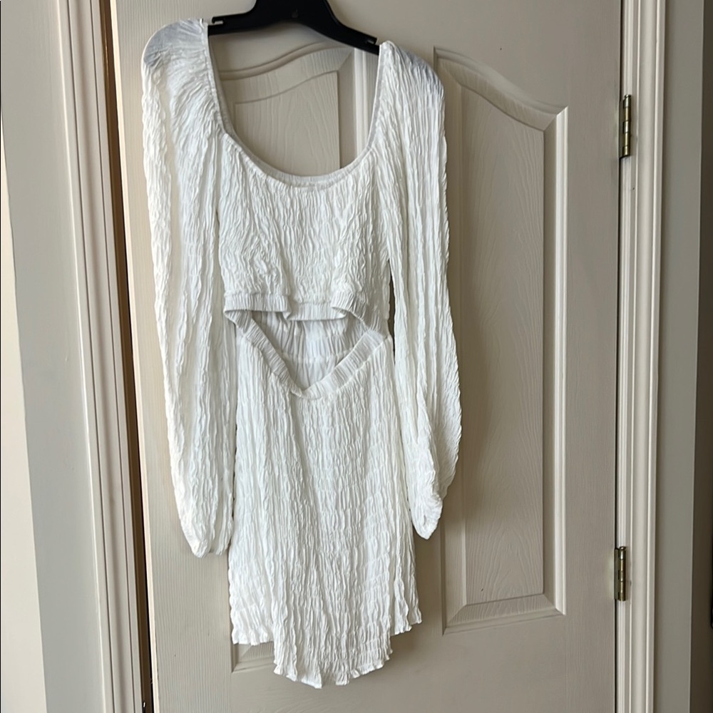 Elegant White Textured Women's Top
